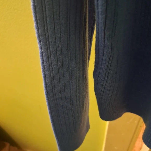 Allison Daley Sweater - Picture 10 of 10